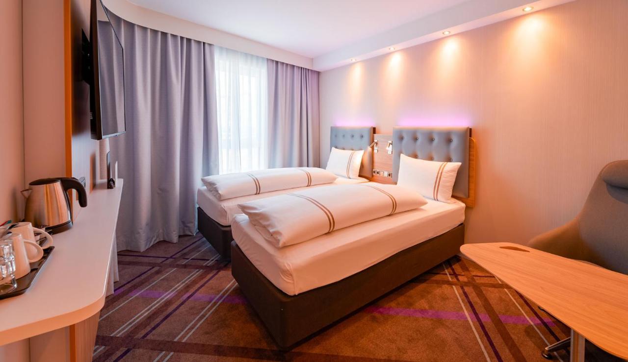 Premier Inn Mannheim City Centre Экстерьер фото