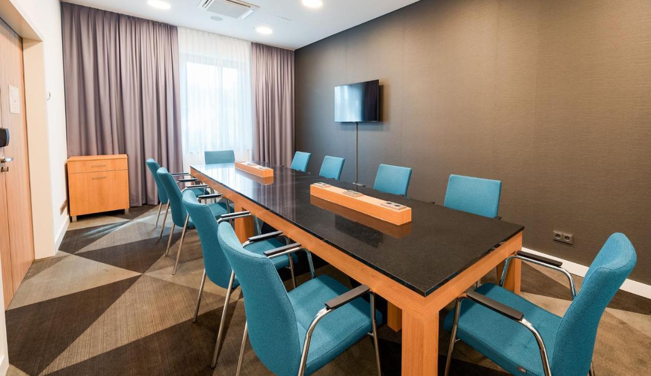 Premier Inn Mannheim City Centre Экстерьер фото